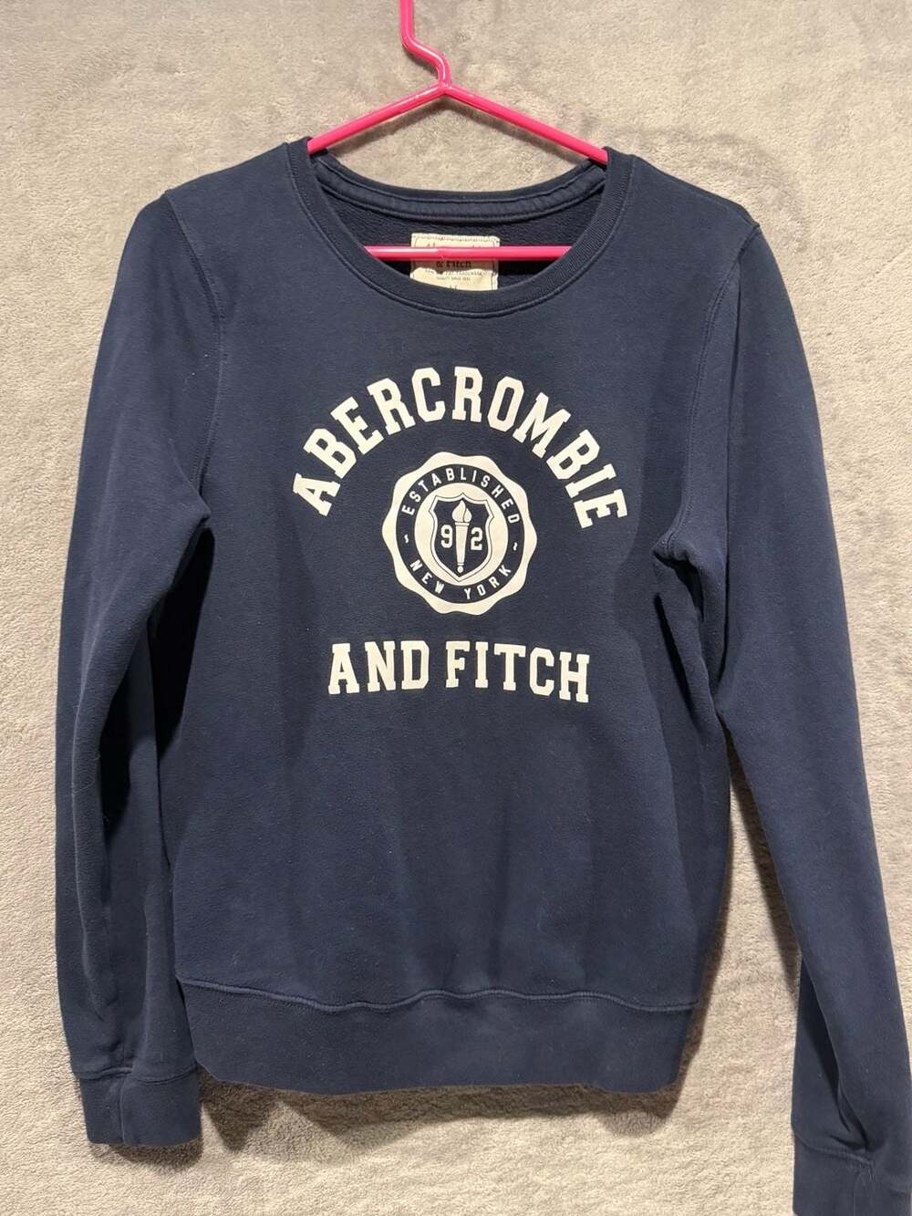 Abercrombie & Fitch Crewneck Sweatshirt Size M Navy Blue Logo Graphic